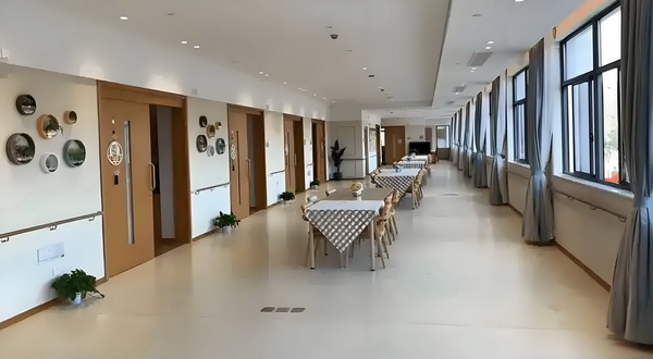 绮罗凤动凡尘乱：飞鸾戏凤